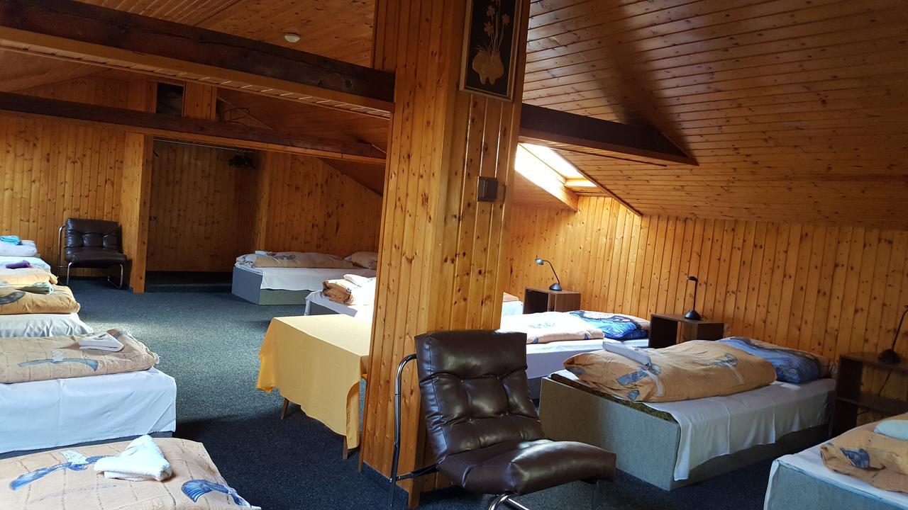 Hotel Posta Decin Bagian luar foto