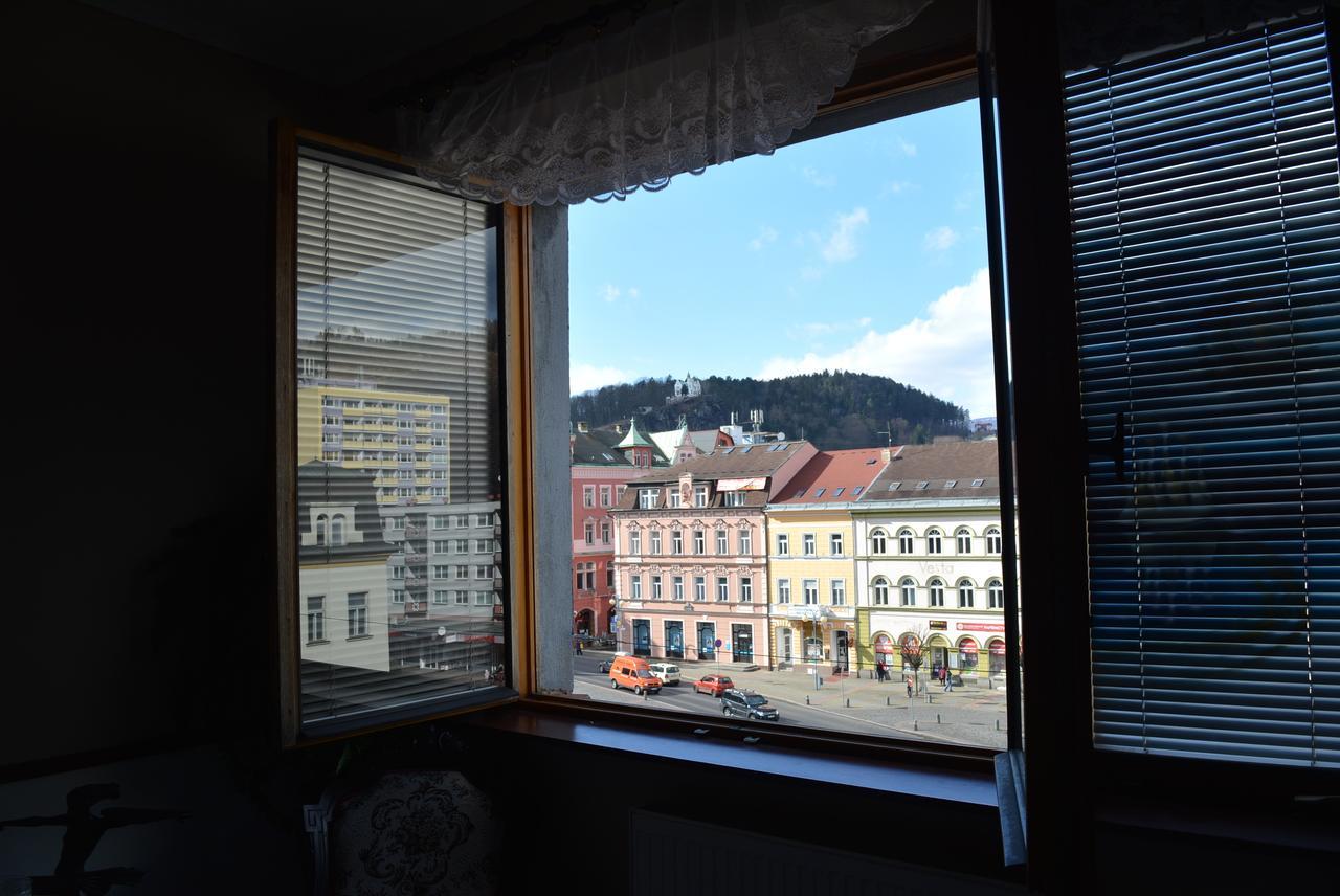 Hotel Posta Decin Bagian luar foto