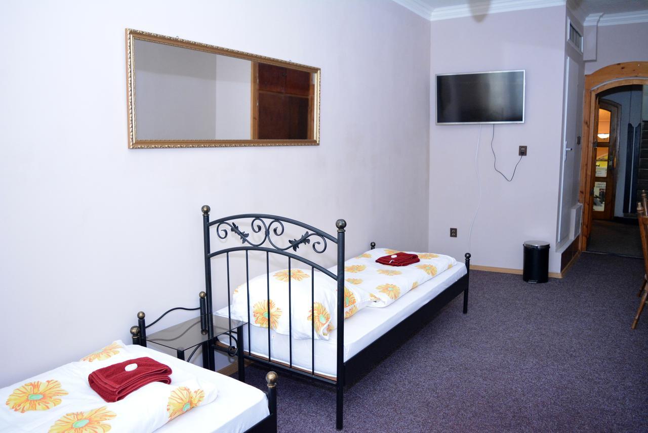 Hotel Posta Decin Bagian luar foto