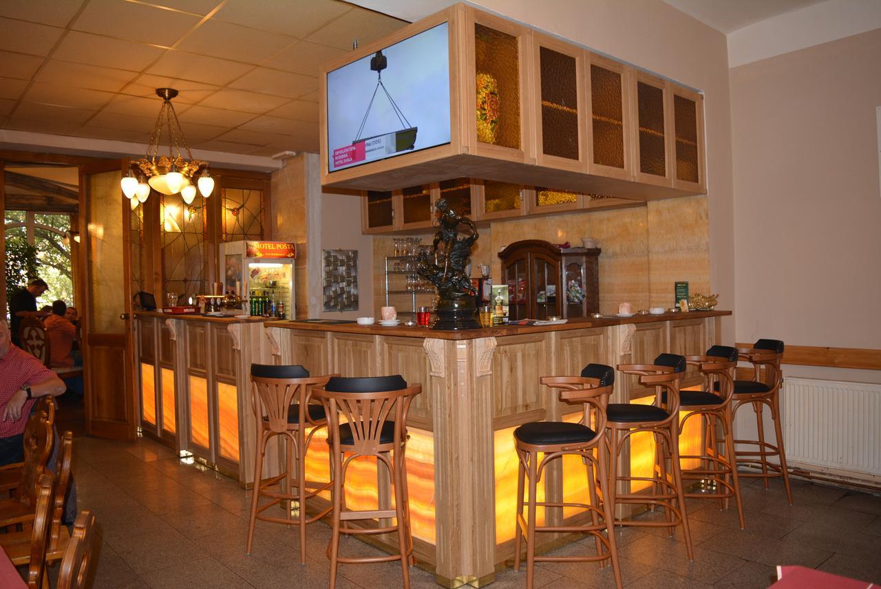 Hotel Posta Decin Bagian luar foto
